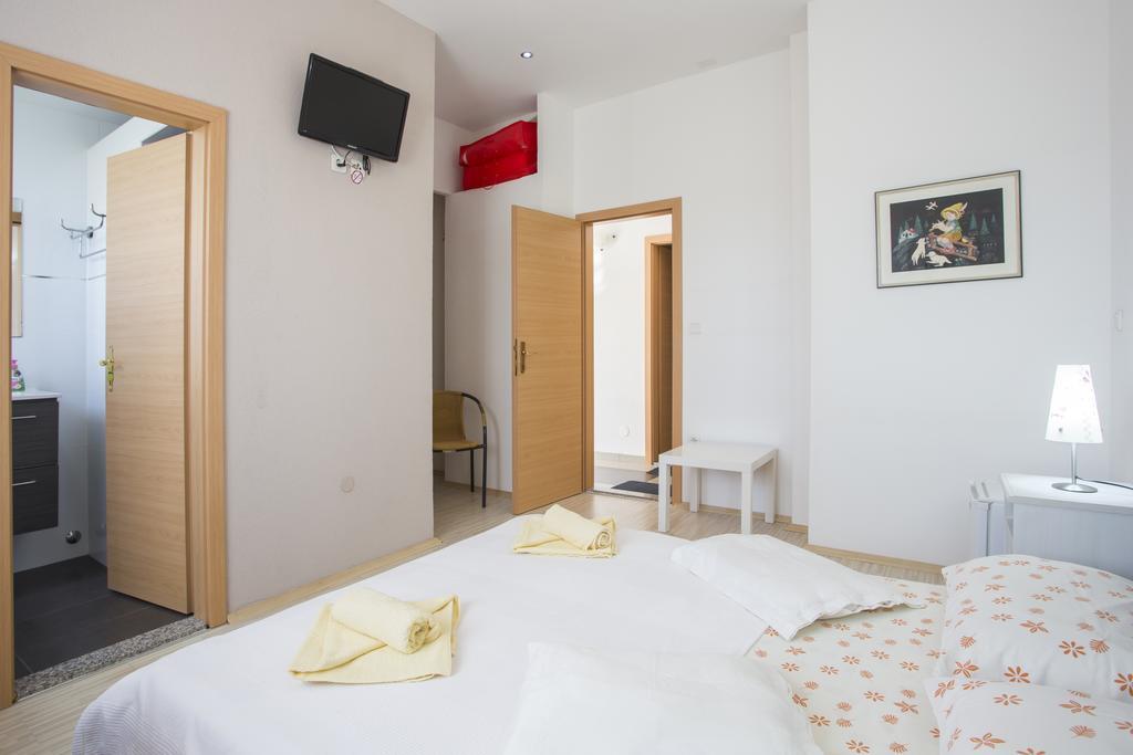 Guest House Croatia Fažana Buitenkant foto