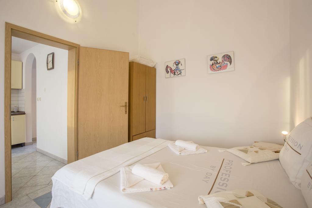 Guest House Croatia Fažana Buitenkant foto